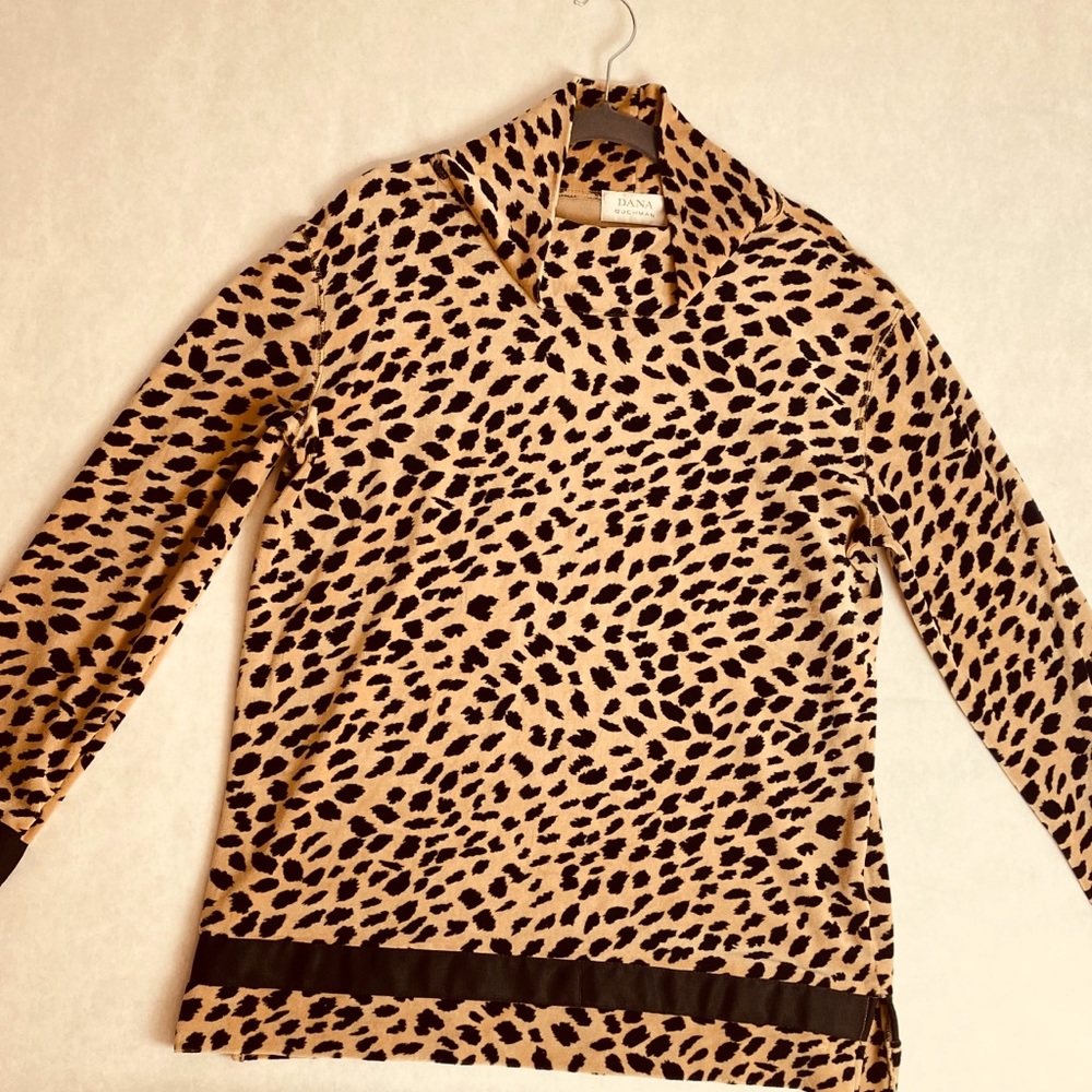Leopard Dana Buchman Sweater